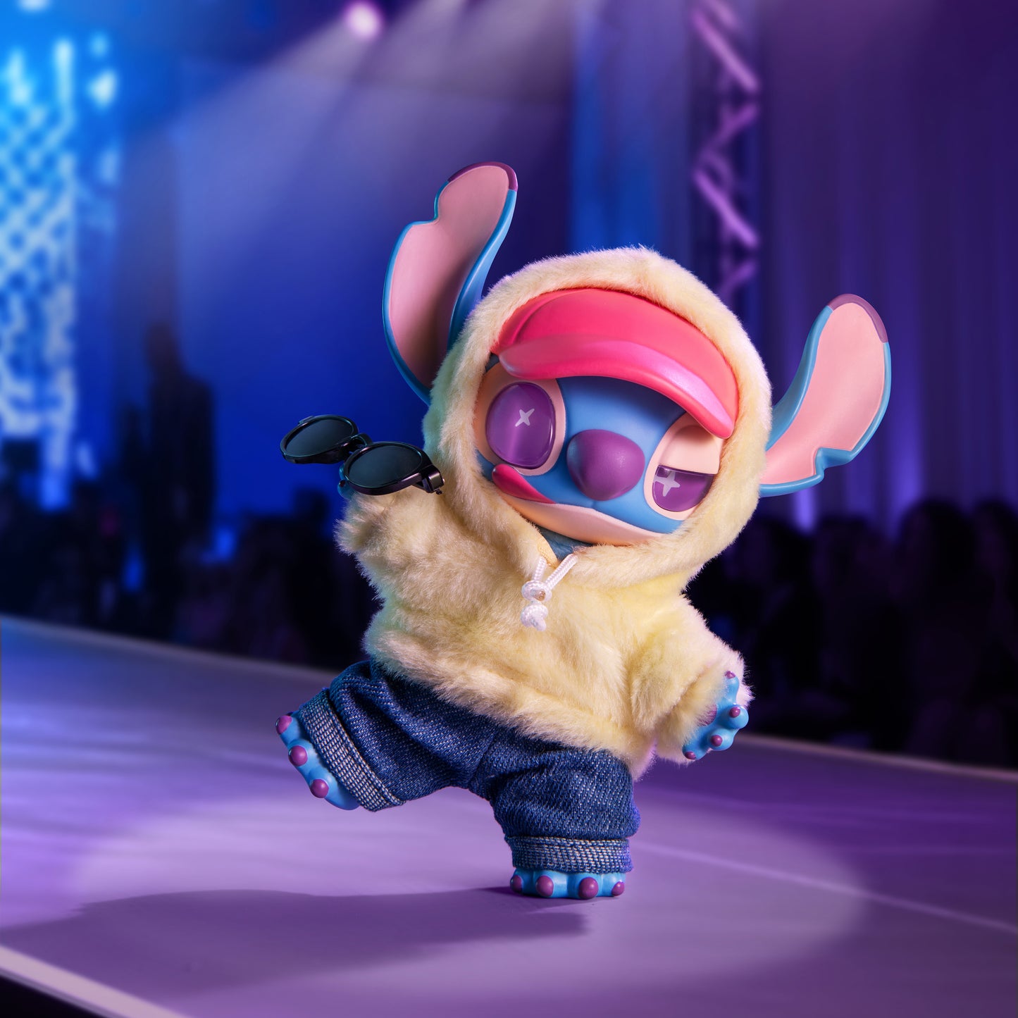 Disney Kollekció - Stitch GenZ Street Collection Vinyl Plüss Zsákbamacska