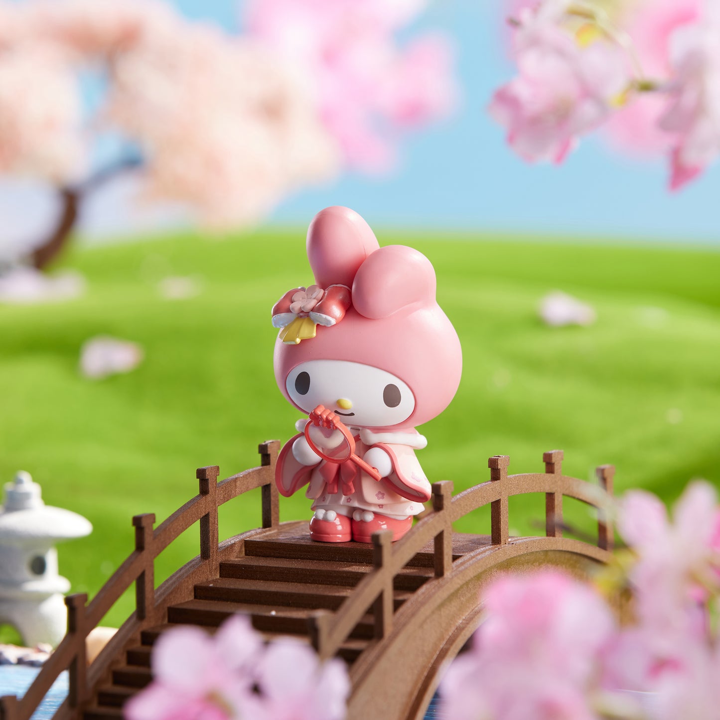 Sanrio Kollekció - Virágos Zsákbamacska