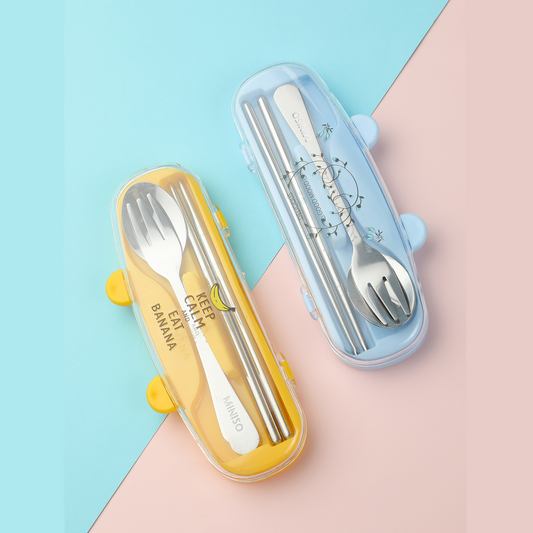 Evőeszköz készlet tokkal