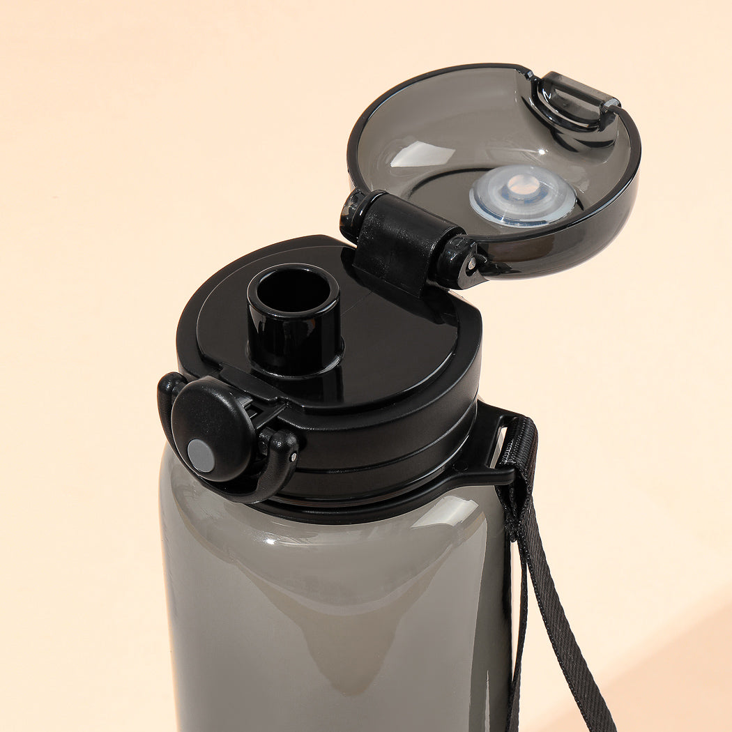 Kulacs Szíjjal 700ml