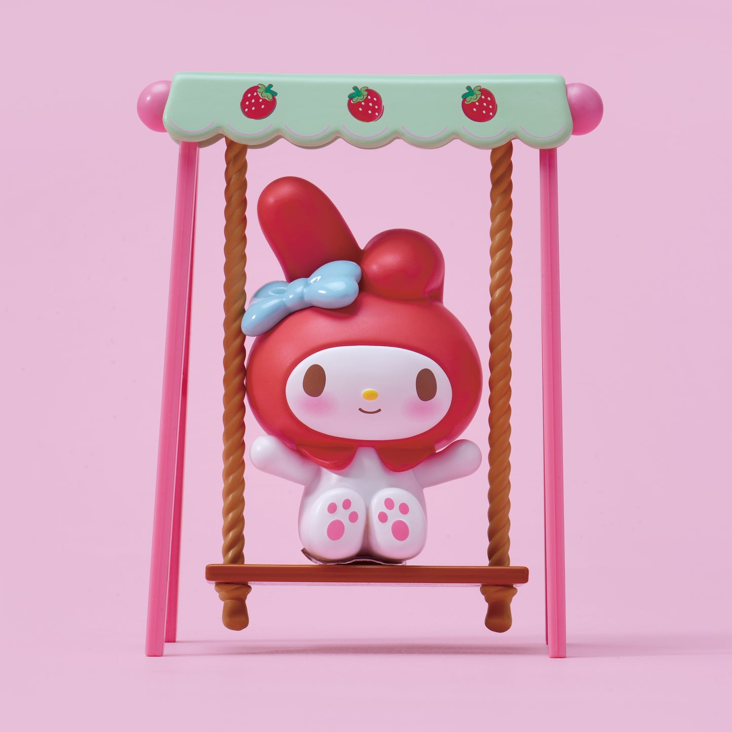 Sanrio Kollekció - Eperföld zsákbamacska